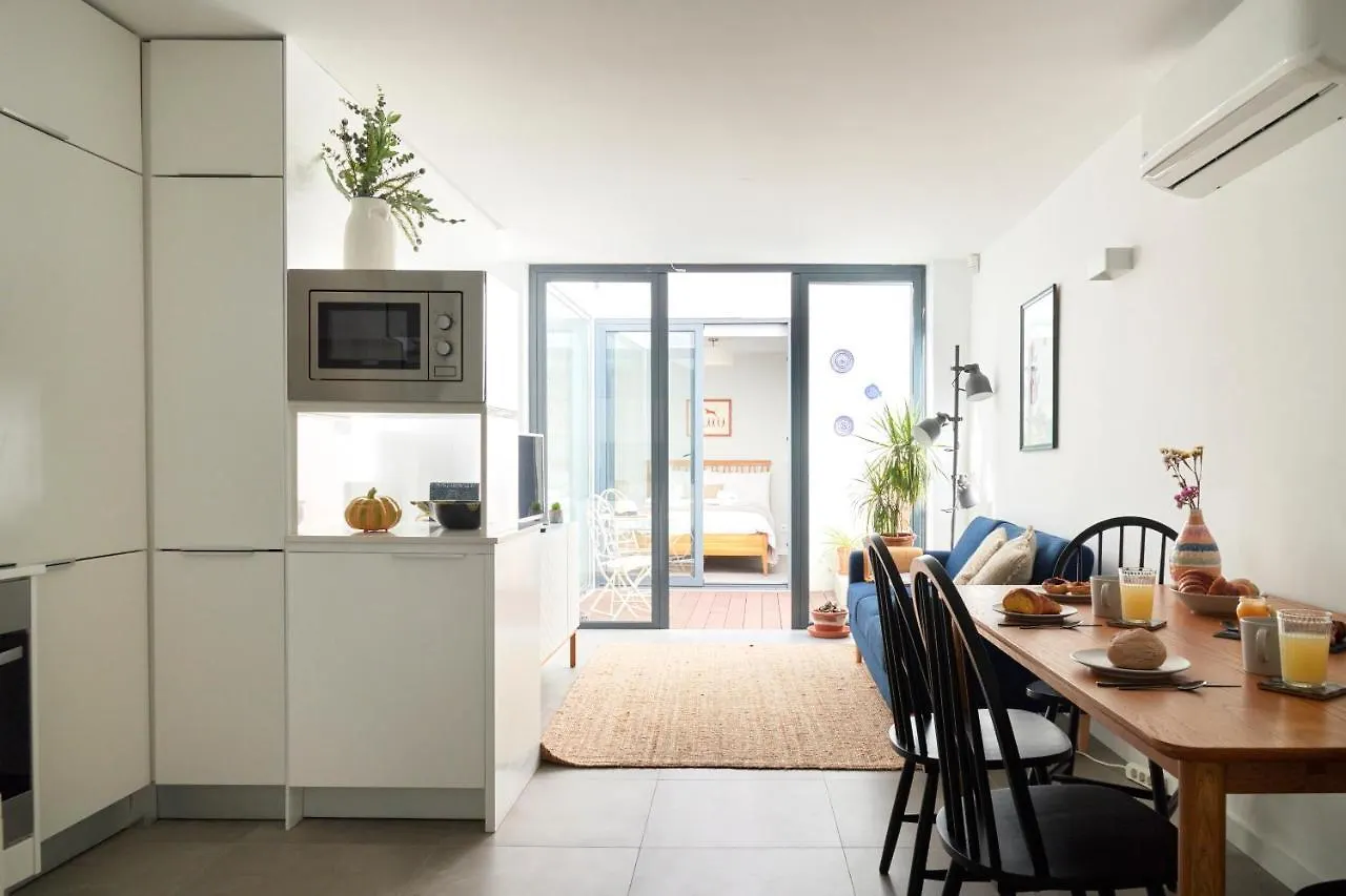 Villa Charming House With Terrace In Lisbon.Wifi.  Lisbona